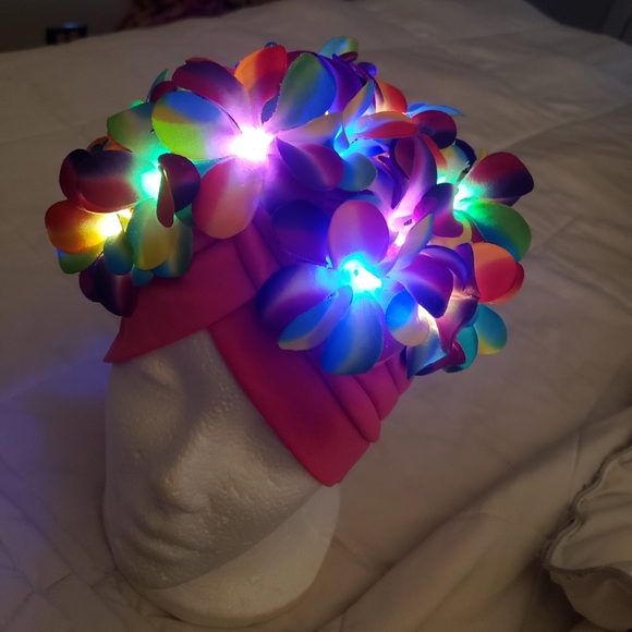 Turban with flowers and lights - Pink - Picture 3 of 4